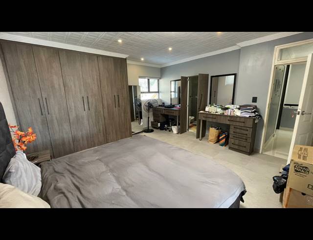 3 BEDROOM TOWNHOUSE FOR SALE IN MORNINGSIDE